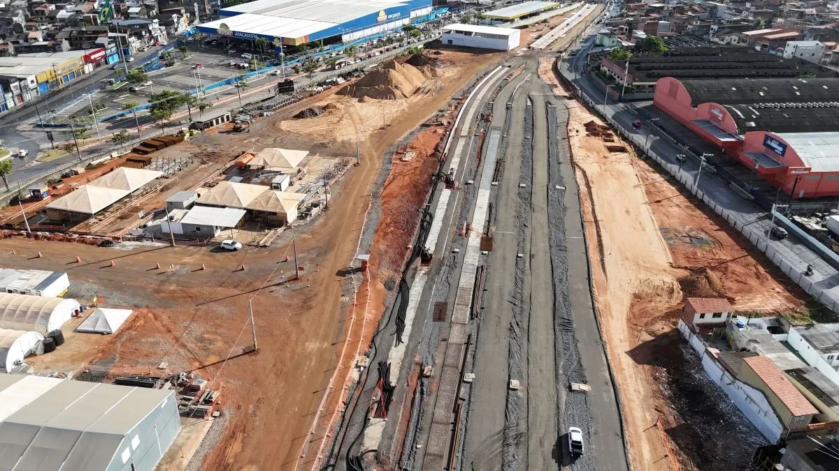 Obras do VLT causam bloqueios na BR-324