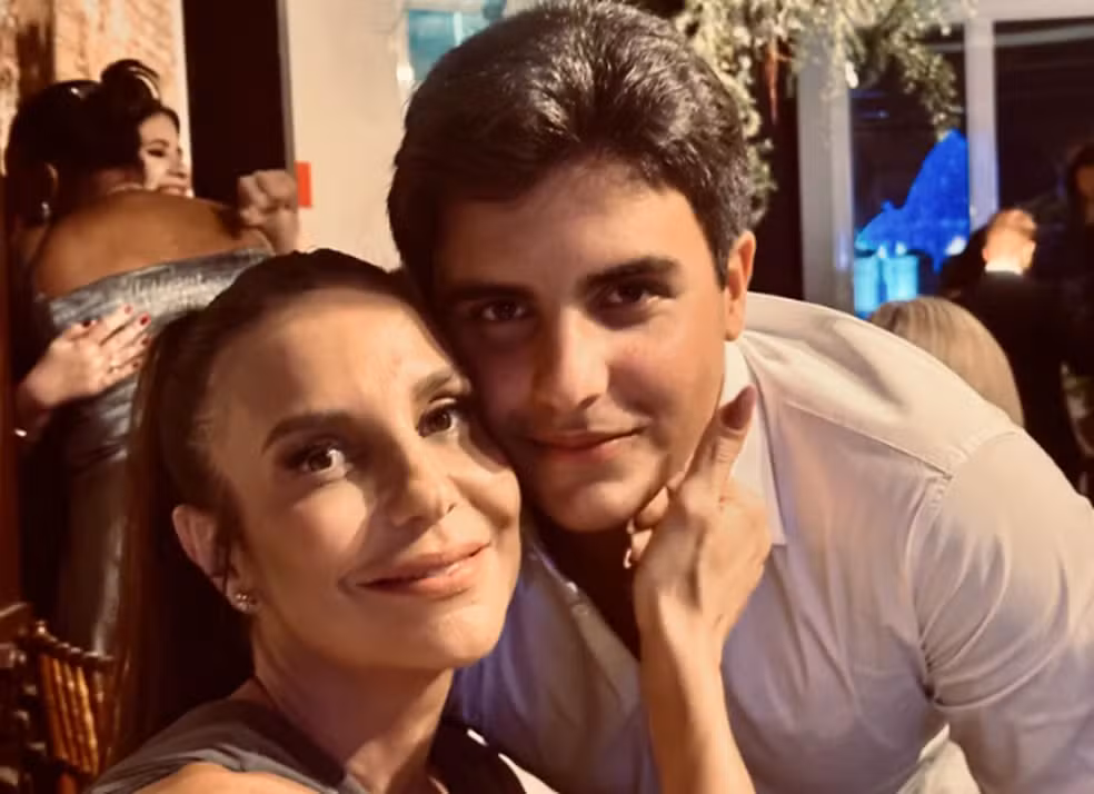 Filho de Ivete Sangalo emociona a cantora em seu aniversário de 54 anos