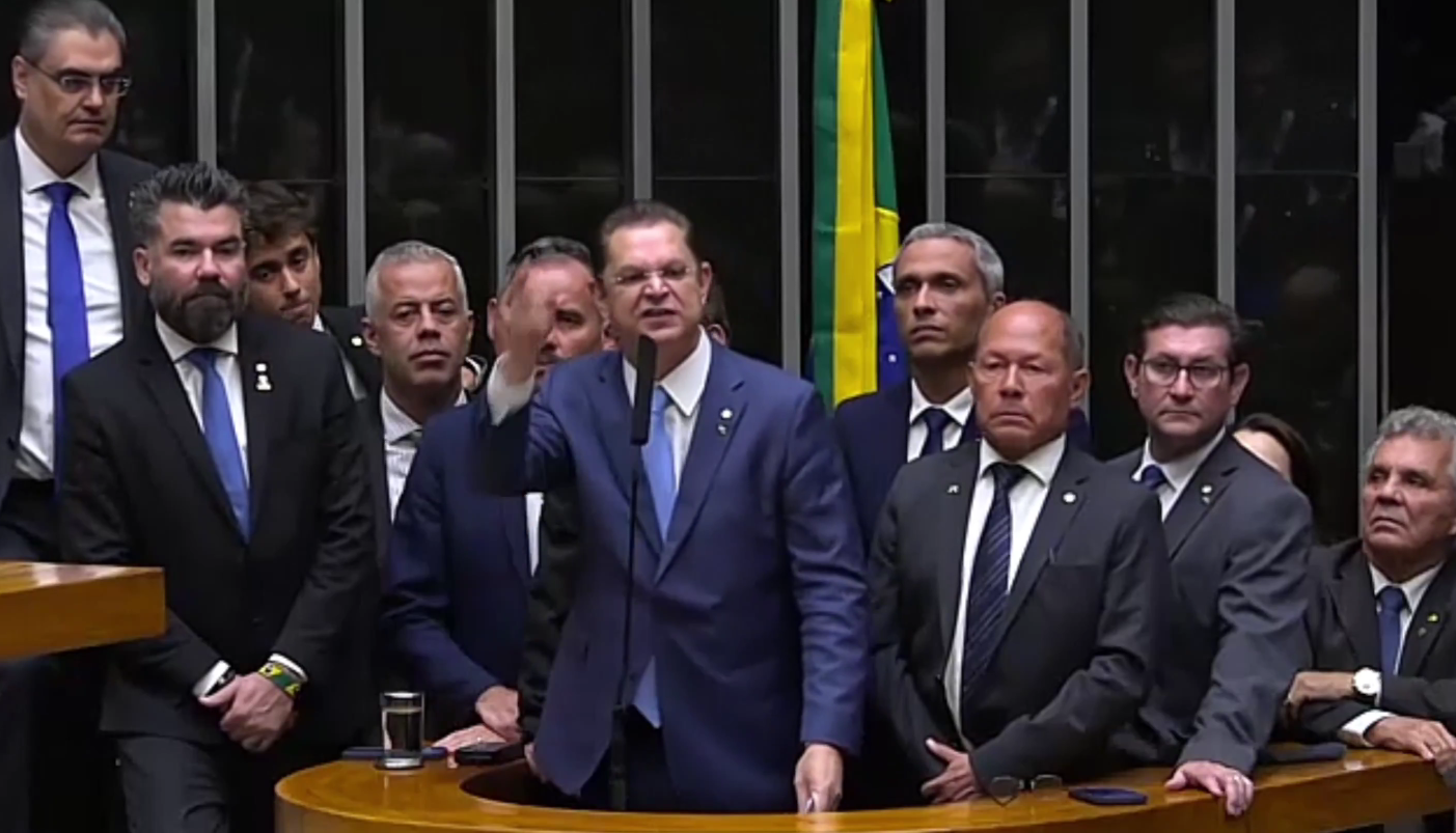 PL anuncia apoio à redução da jornada de trabalho para modelo 4x3
