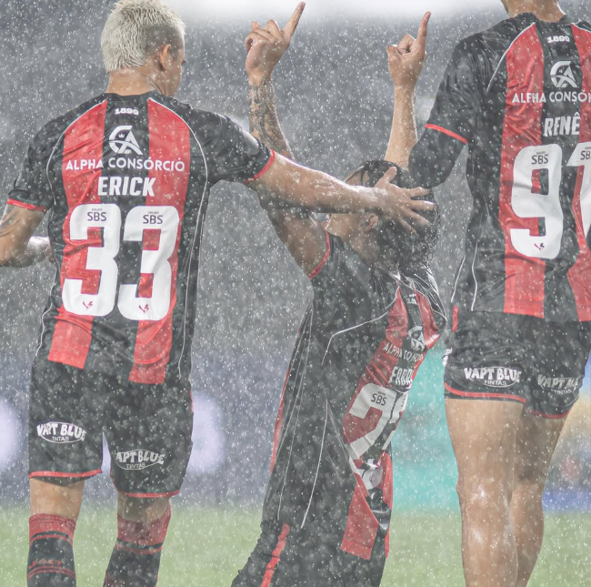 Vitória vira sobre o ABC e decide Copa do Nordeste contra o Fortaleza