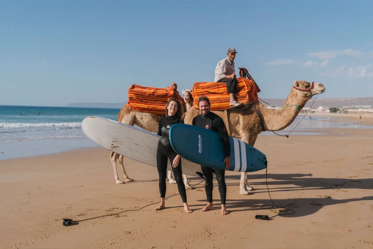 Viagens de luxo de Vorcaro revelam surfe em Marrocos e falcões em Dubai
