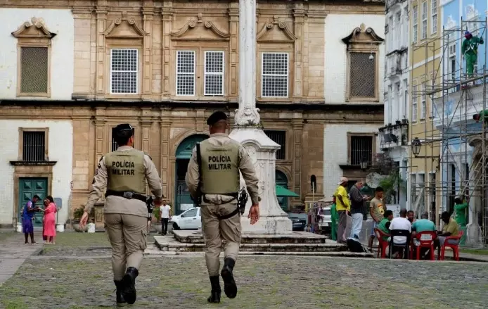 Homem que extorquia turistas no Pelourinho é preso pela Polícia Civil