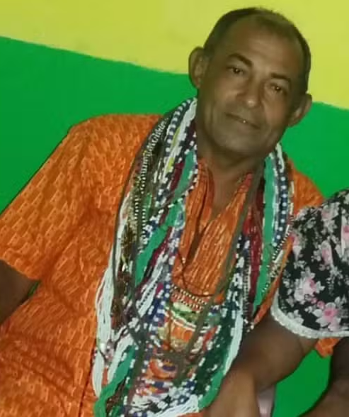 Pai de santo é investigado por queimar fiéis com ferro quente em Araci