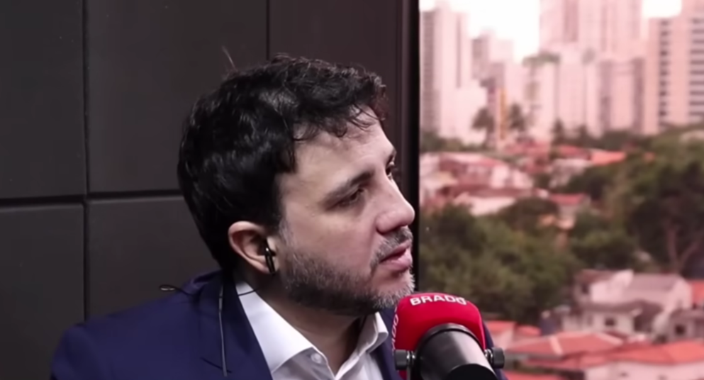 Renan Santos diz que brasileiros, e não americanos, devem enfrentar criminosos