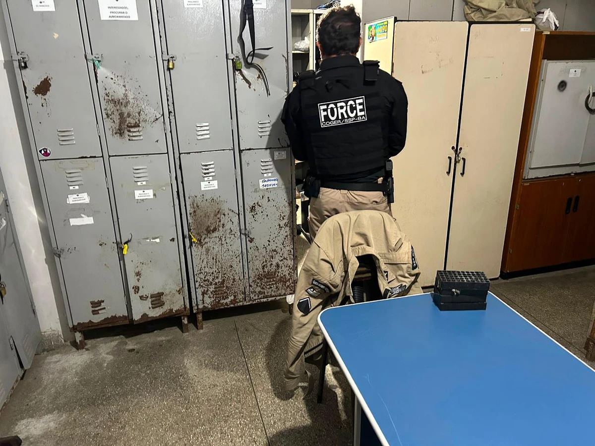 Policial militar do Nordeste de Amaralina é alvo de operação por recrutamento em quadrilha de sequestros