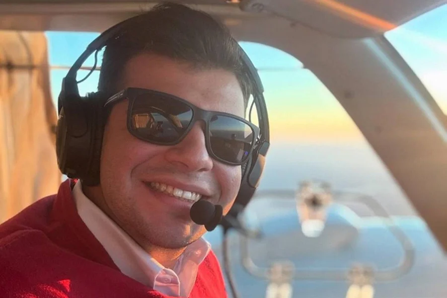 Dois pilotos morrem em queda de avião durante teste em Marília
