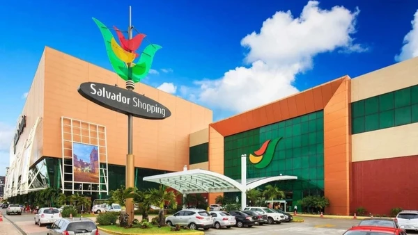 Shoppings de Salvador ajustam expediente para os jogos da Seleção na Copa