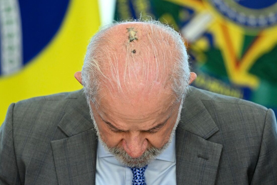 Lula anuncia cura definitiva de câncer de pele após fim da radioterapia