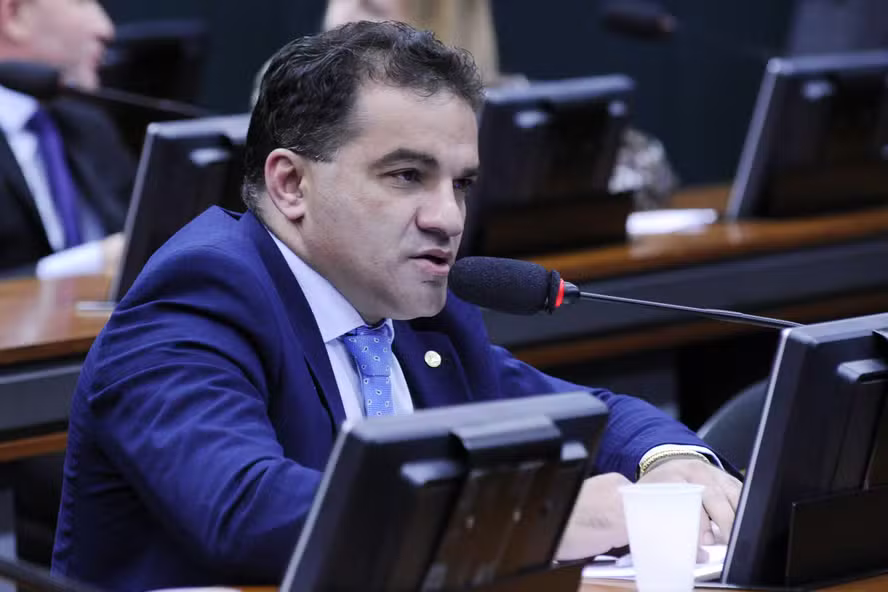 PF mira Maranhãozinho em operação sobre desvio de emendas