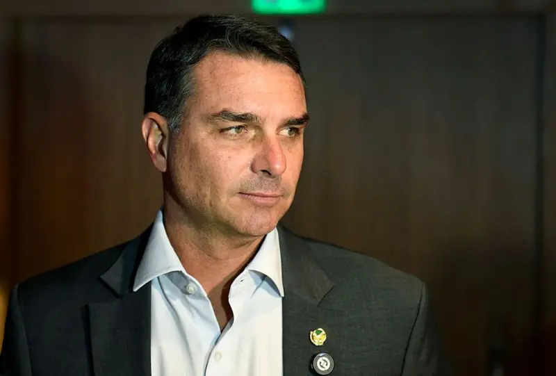 Pesquisa Nexus mostra Lula e Flávio Bolsonaro tecnicamente empatados no 2º turno