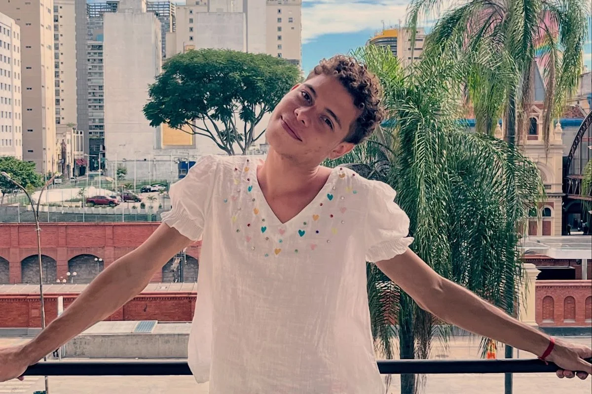 Quem é Pedro Arimateya? Apresentador revela affair com Dudu Camargo e dá detalhes