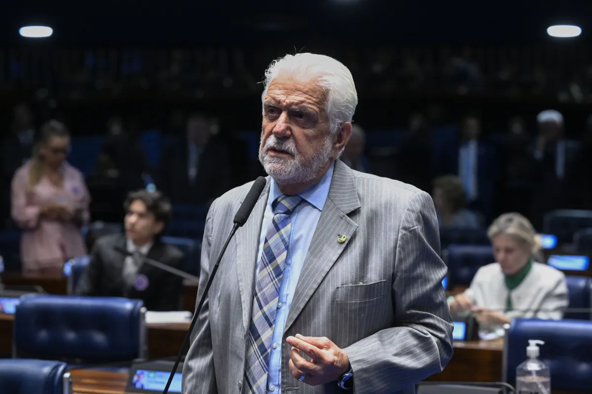 Jaques Wagner minimiza vaias no 2 de Julho e diz que é comum em ano eleitoral
