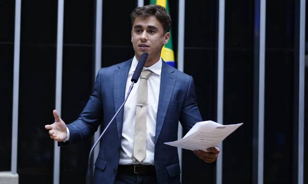 Nikolas Ferreira propõe até 6 anos de prisão por celular em presídio
