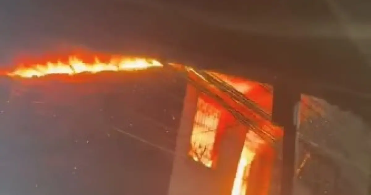 Incêndio atinge prédio residencial em São Caetano