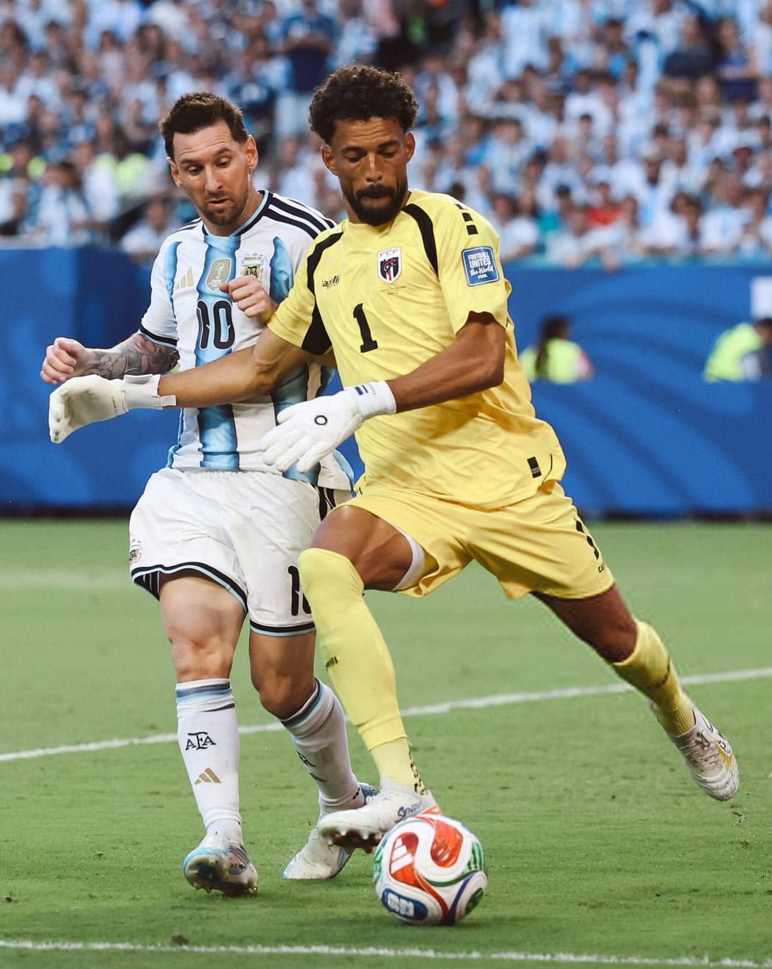 Vozinha, sensação da Copa, pode virar companheiro de Messi no Inter Miami