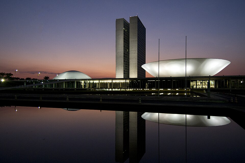 Crédito de R$ 15 bilhões aprovado no Senado contra tarifas dos EUA