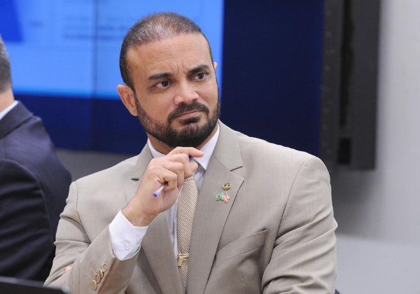 Capitão Alden é citado em investigação sobre emendas