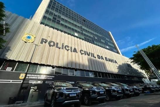 Médico suspeito de gravar pacientes é solto em audiência de custódia em Salvador