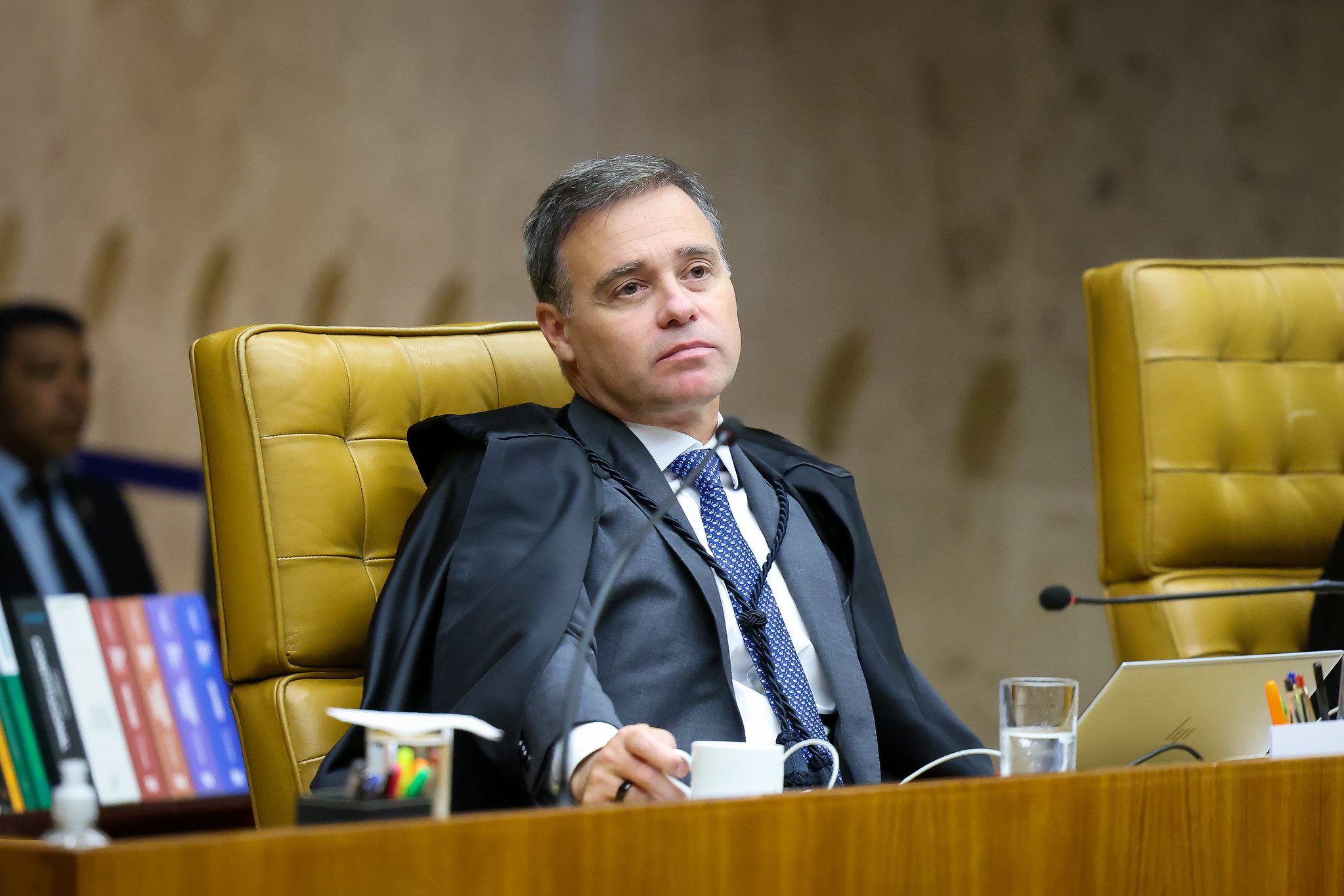 PF informa Mendonça sobre dossiê contra Moraes e Toffoli