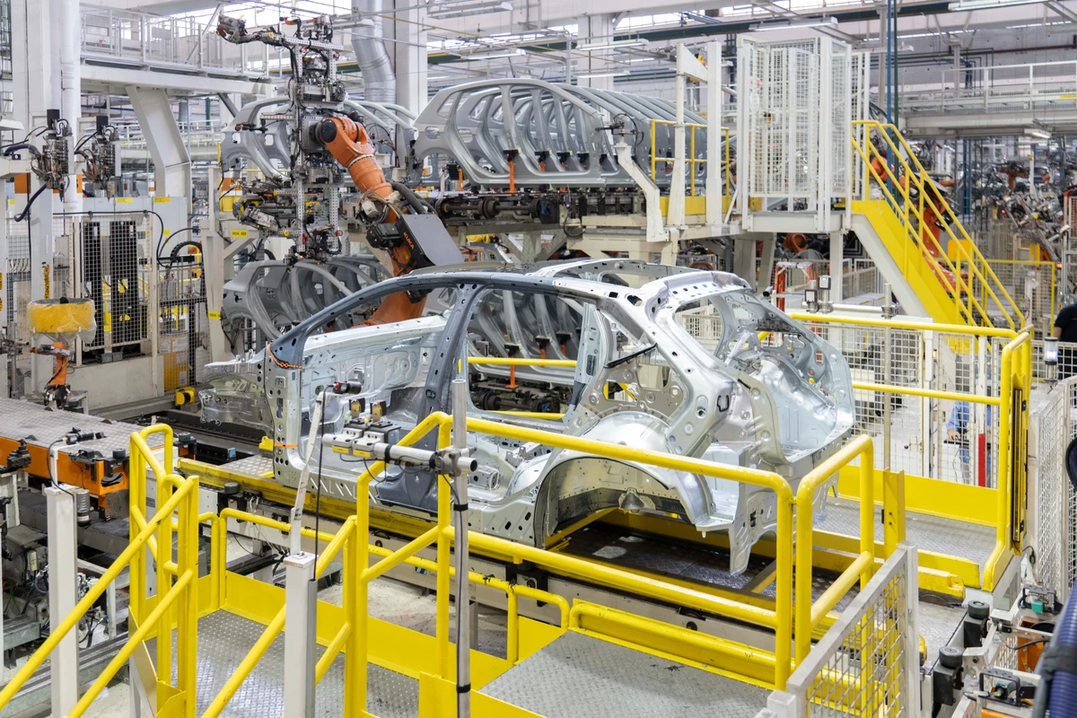 Volkswagen negocia corte de até 100 mil empregos e fechamento de fábricas na Alemanha