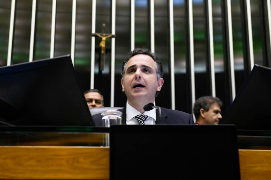 Pacheco se reuniu com dirigente de entidade suspeita de fraudes no INSS, aponta PF