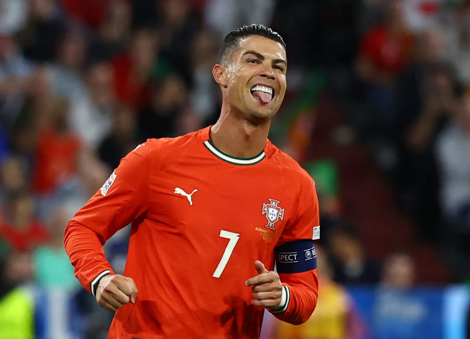 Cristiano Ronaldo curte vídeo que acusa FIFA de corrupção na Copa do Mundo