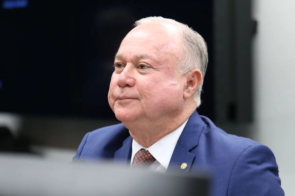 Deputado critica Rui Costa por demora em obras na BR-324