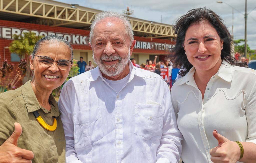 Lula é multado em R$ 15 mil por pedir votos a Marina e Tebet