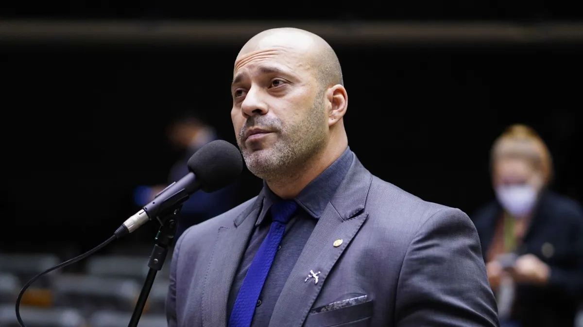Moraes cobra Silveira por vídeo com Portinho
