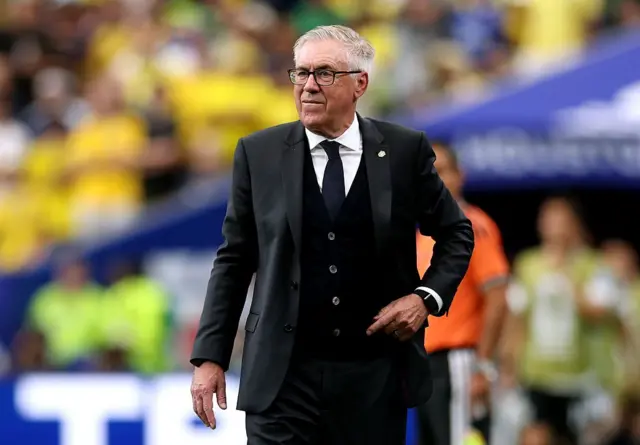 Ancelotti inicia renovação da Seleção Brasileira após ciclo de veteranos