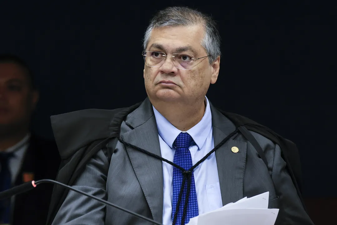 Dino manda PF investigar emendas pix após rombo de R$ 55,4 milhões