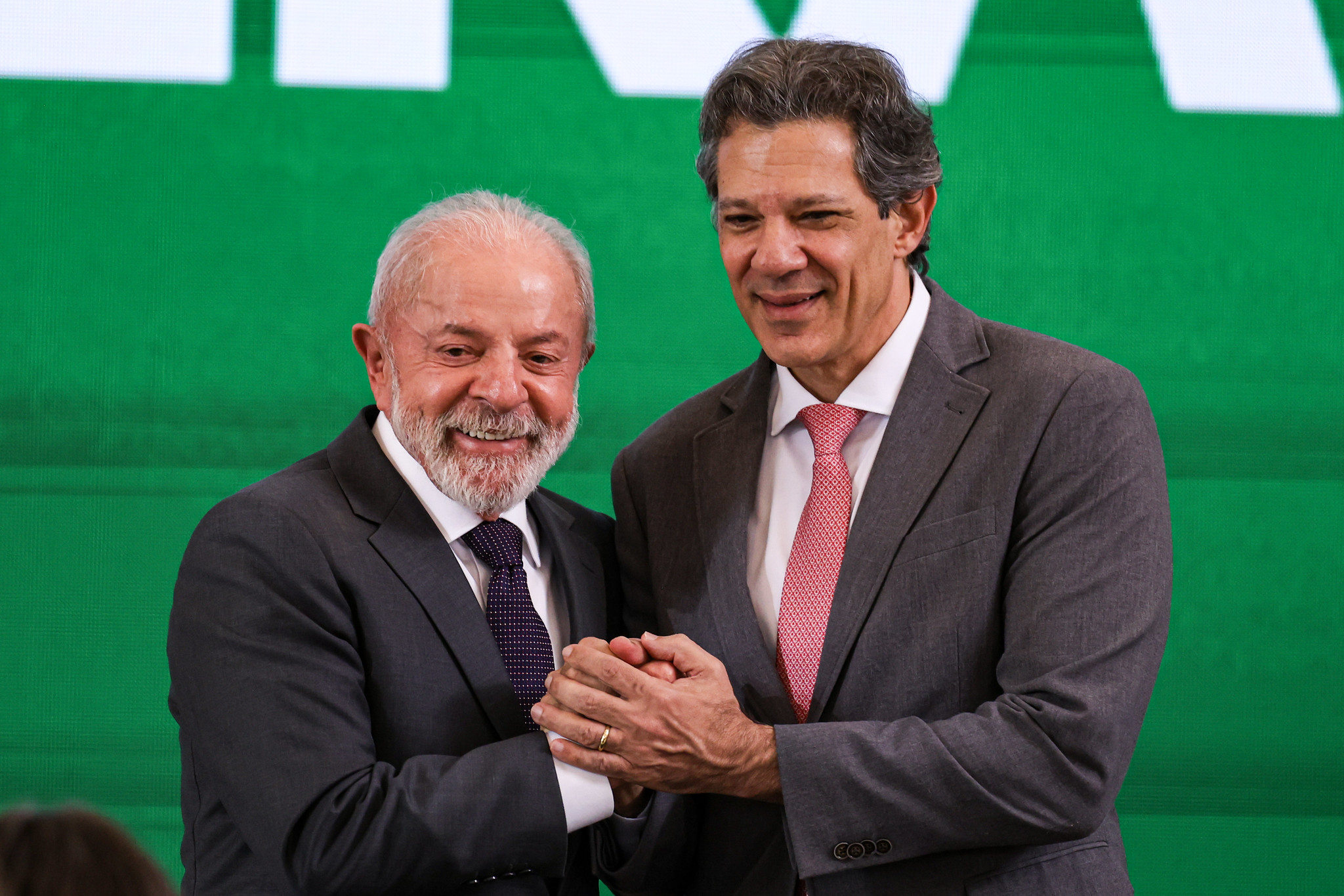 Haddad rejeita vínculo com taxa das blusinhas