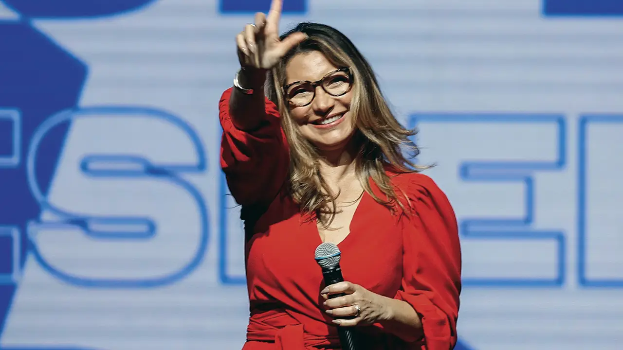 Janja pede avanço do PL da misoginia antes das eleições