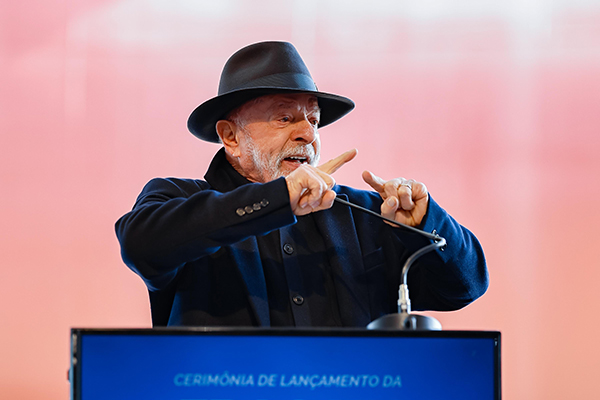 Lula afirma que só ele e Bolsonaro são líderes nacionais