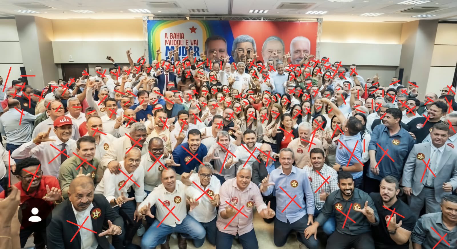 Foto de evento com prefeitos na Bahia registra 168 pessoas após divulgação de reunião com mais de 300