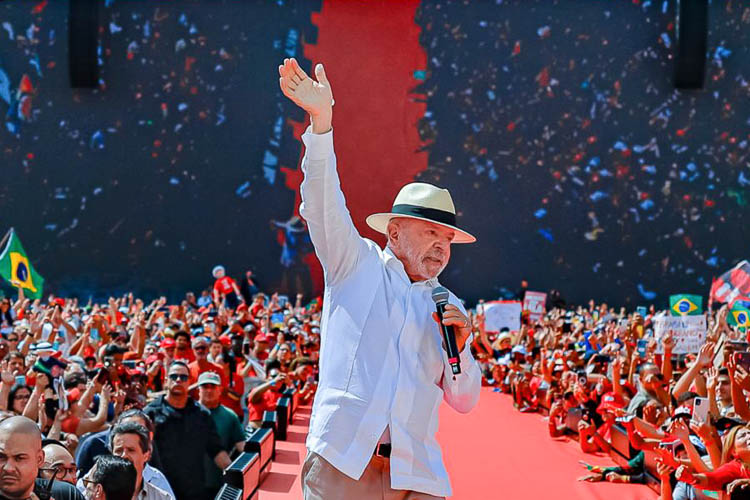 Campanha de Lula aciona TSE por posts sobre preços