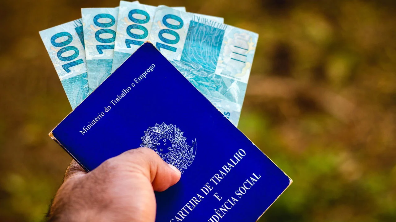 Nove anos de salário mínimo por um carro novo
