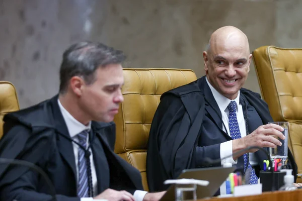 Ala de Moraes tenta ampliar crise e disputar comando das apurações