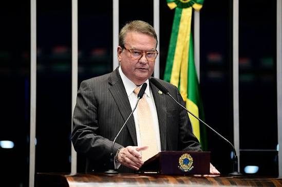 Planilha aponta R$ 1 milhão a Chiquinho Feitosa