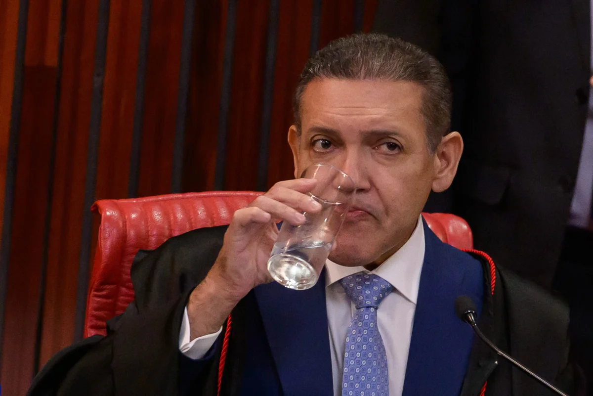 Nunes Marques nega votos a favor de Vorcaro