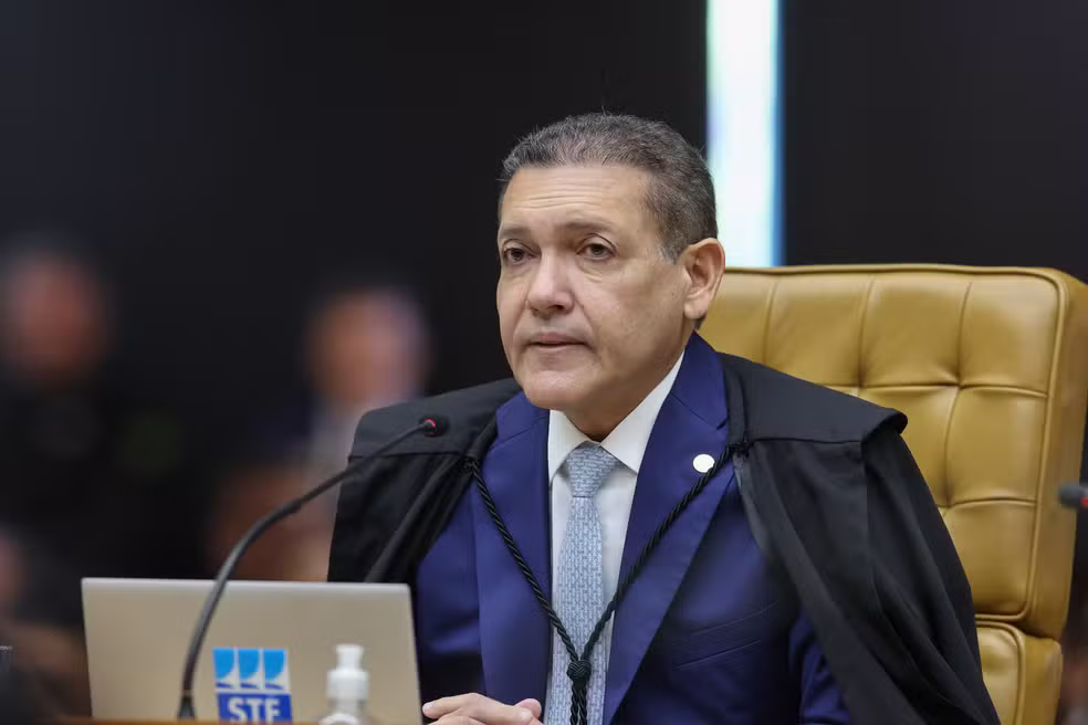 Alessandro Vieira pede impeachment de Nunes Marques por atuação no caso Master