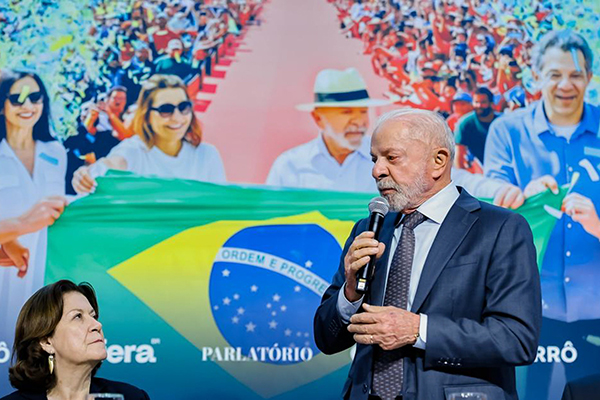 Lula deve faltar ao debate da Globo e adiar embate com Flávio Bolsonaro