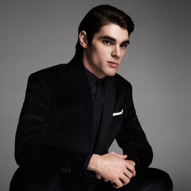 RJ Mitte morre aos 34 anos