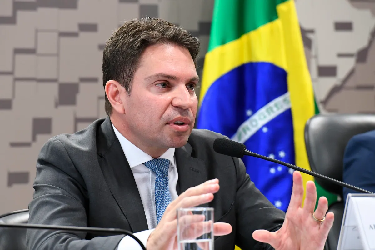 EUA dizem que Alexandre Ramagem está ilegal e confirmam processo de deportação