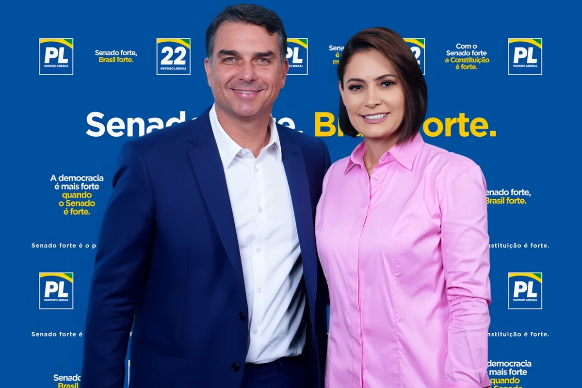 Michelle Bolsonaro confirma a aliados que Flávio Bolsonaro deixou o Brasil após derrota